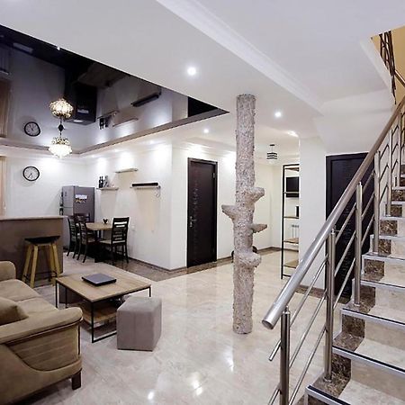 Nickos Hotel Kutaisi Luaran gambar