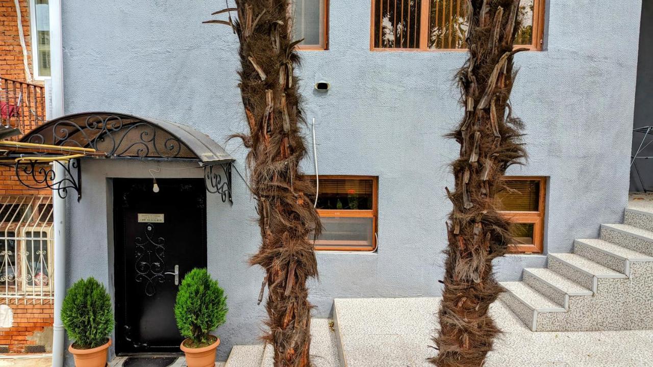 Nickos Hotel Kutaisi Luaran gambar